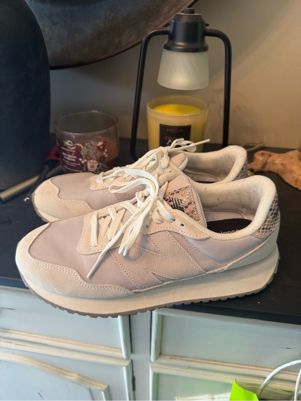 Women’s new balance shoes